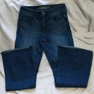 Women's Size 8 American Eagle Hi-Rise Artist Super Stretch Flare Jeans